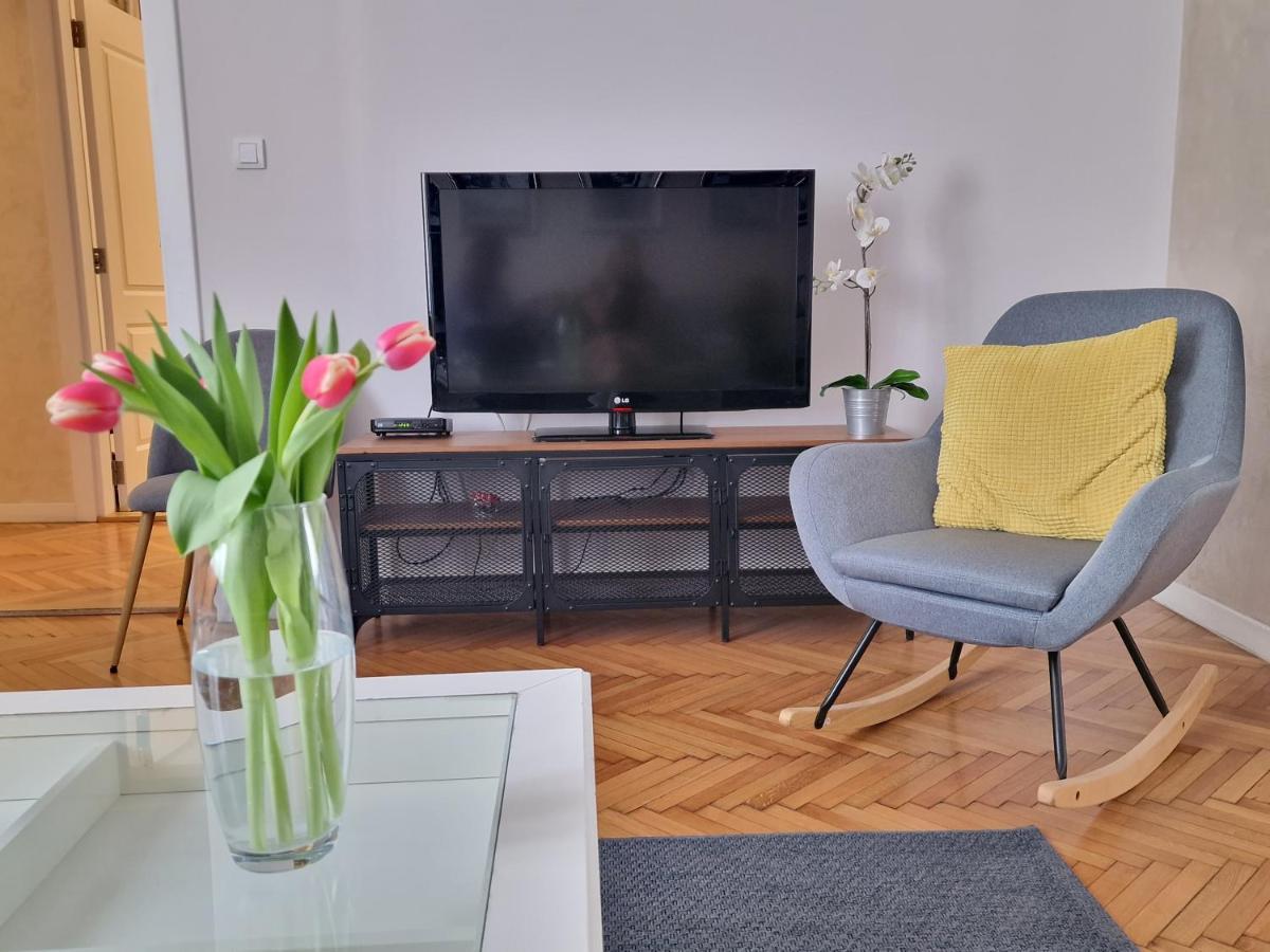Urban Downtown Apartment Belgrado Exterior foto